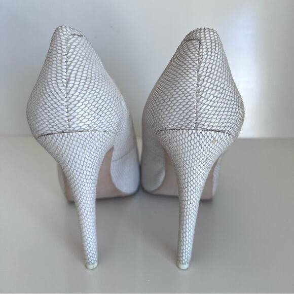 BCBG “Parade” white heels - Picture 7 of 9
